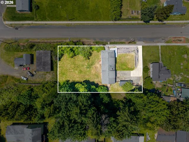 1122 Se 1ST St, Winlock, WA 98596