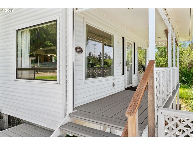1122 Se 1ST St, Winlock, WA 98596