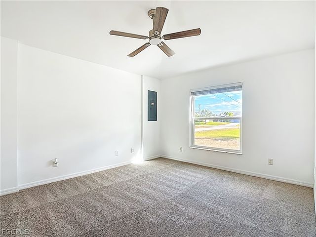 1723 NE 2nd PL, Cape Coral, FL 33909