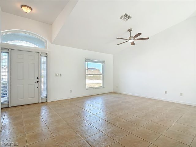 1723 NE 2nd PL, Cape Coral, FL 33909