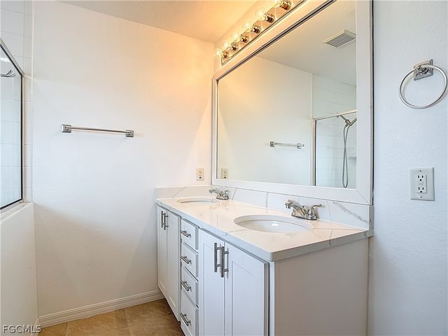 1723 NE 2nd PL, Cape Coral, FL 33909