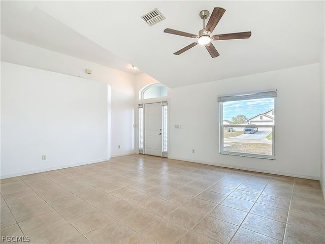 1723 NE 2nd PL, Cape Coral, FL 33909