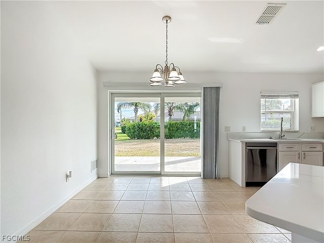 1723 NE 2nd PL, Cape Coral, FL 33909