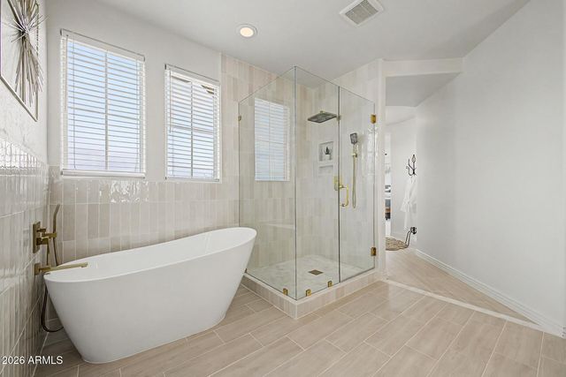 8539 W MIDWAY Avenue, Glendale, AZ 85305