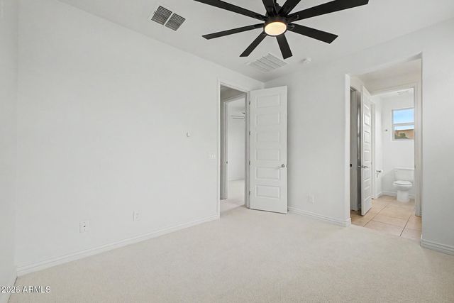 8539 W MIDWAY Avenue, Glendale, AZ 85305