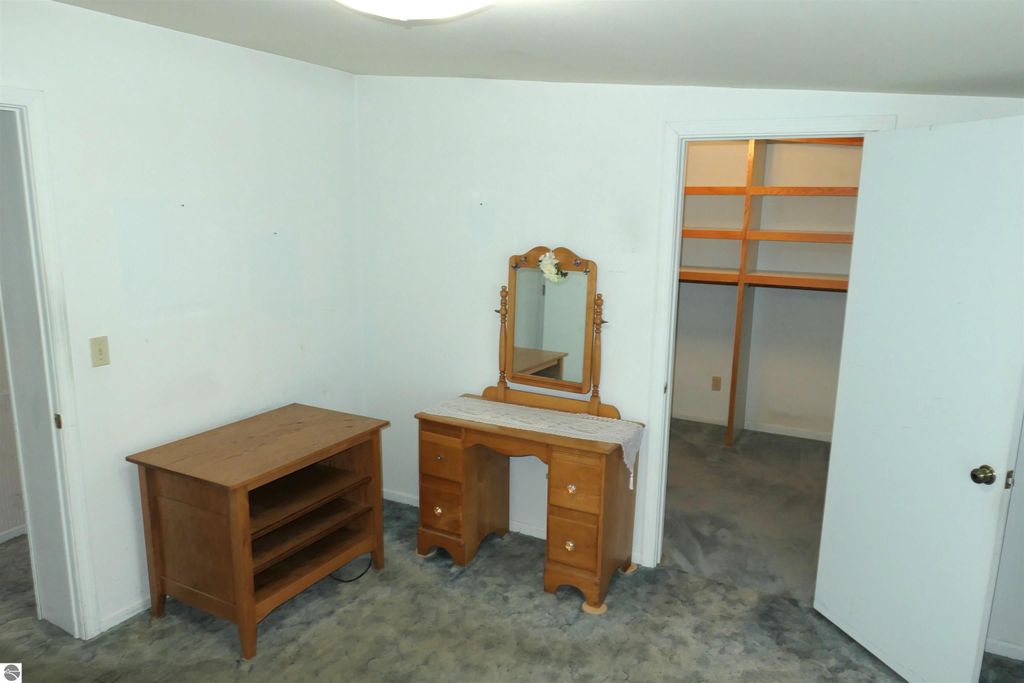 Image 17 of property listing at 1078 Duquesa Drive, Weidman, MI 48893