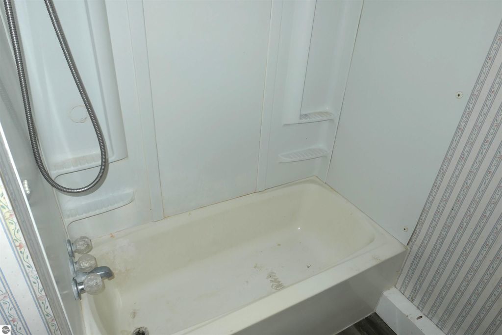 Image 19 of property listing at 1078 Duquesa Drive, Weidman, MI 48893