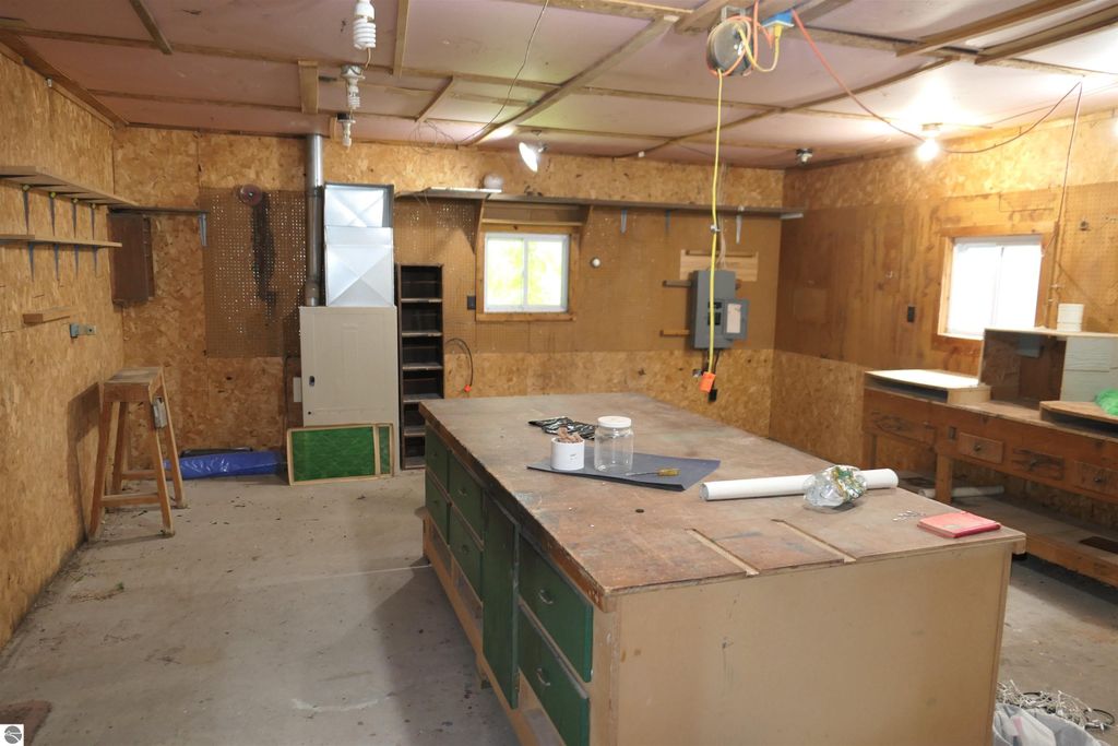 Image 23 of property listing at 1078 Duquesa Drive, Weidman, MI 48893