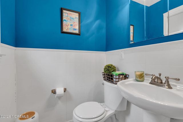 326 Thompson Avenue, North Middletown, NJ 07748