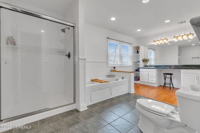 326 Thompson Avenue, North Middletown, NJ 07748