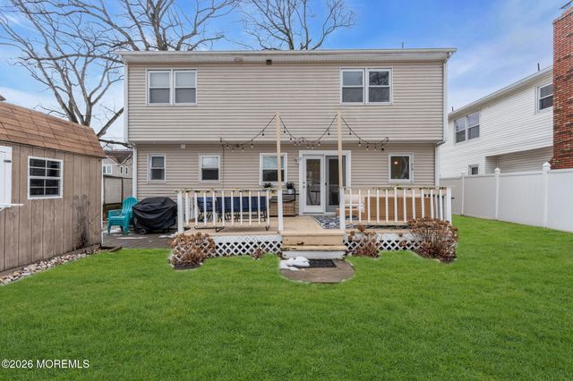 326 Thompson Avenue, North Middletown, NJ 07748