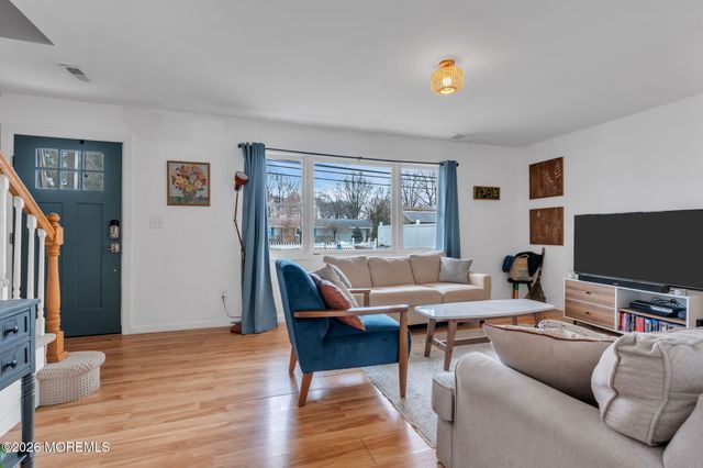 326 Thompson Avenue, North Middletown, NJ 07748