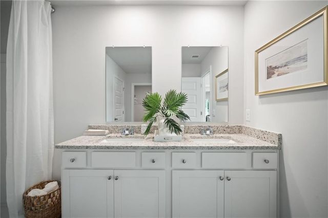 1085 Lakes Boulevard, Brunswick, GA 31525