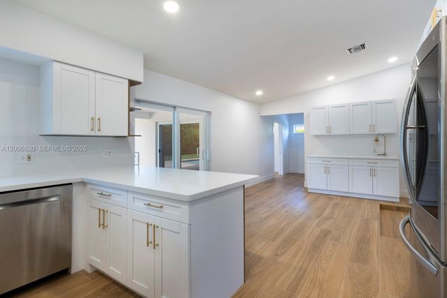 13050 SW 71st Ave, Pinecrest, FL 33156