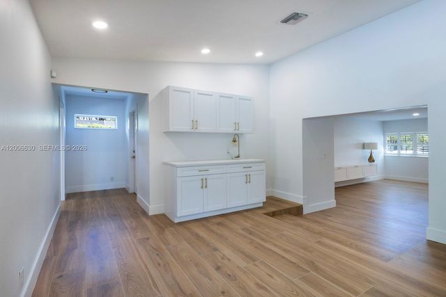 13050 SW 71st Ave, Pinecrest, FL 33156