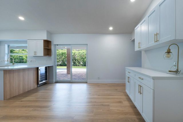 13050 SW 71st Ave, Pinecrest, FL 33156