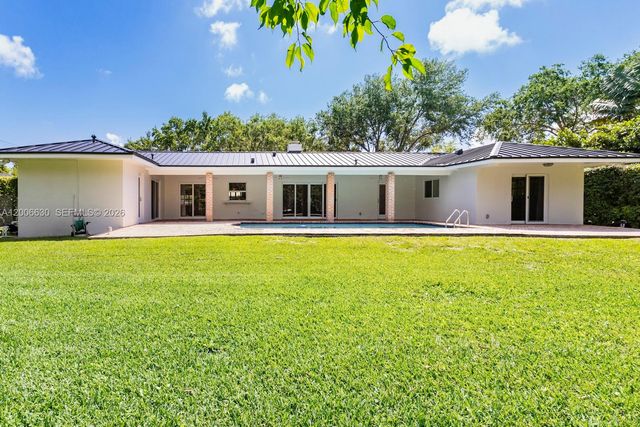 13050 SW 71st Ave, Pinecrest, FL 33156