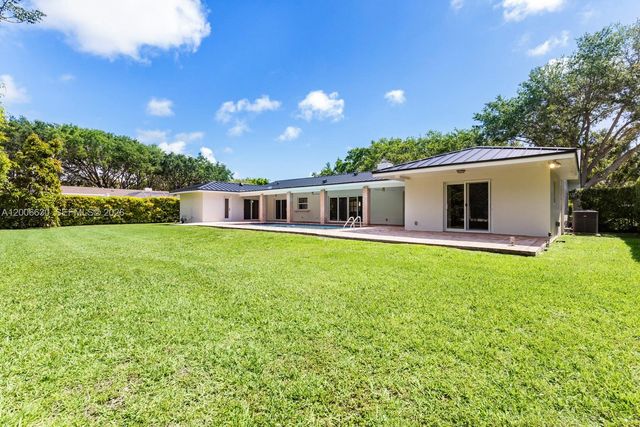 13050 SW 71st Ave, Pinecrest, FL 33156