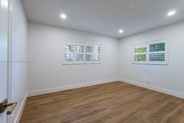 13050 SW 71st Ave, Pinecrest, FL 33156