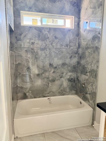 133 Merion, La Vernia, TX 78121