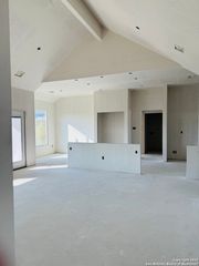 133 Merion, La Vernia, TX 78121