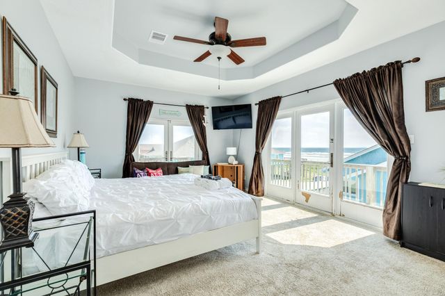 119 Bay Avenue, Surfside Beach, TX 77541