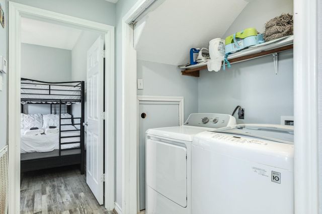 119 Bay Avenue, Surfside Beach, TX 77541