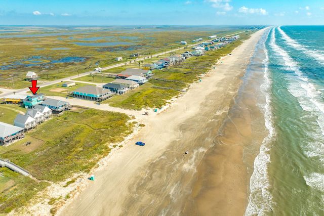 119 Bay Avenue, Surfside Beach, TX 77541