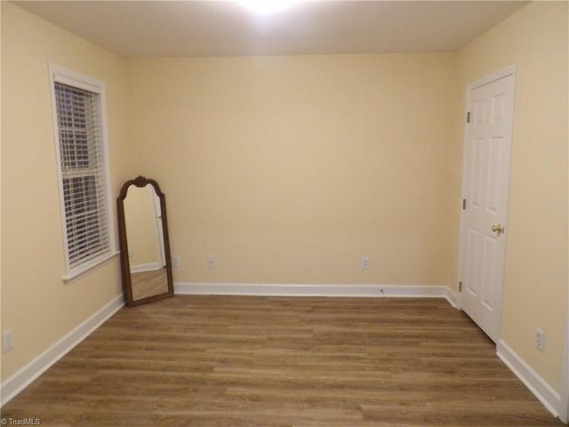129 Walnut Avenue, Yadkinville, NC 27055