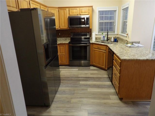 129 Walnut Avenue, Yadkinville, NC 27055