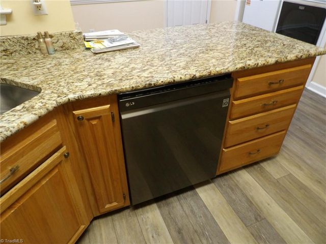 129 Walnut Avenue, Yadkinville, NC 27055