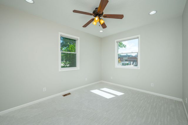 805 15th Street, Dallas Center, IA 50063
