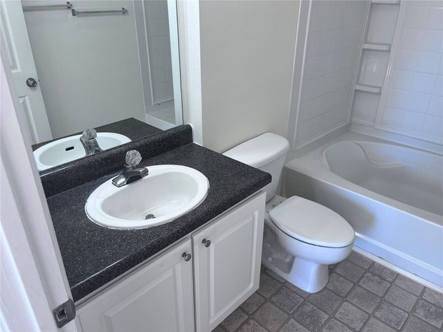 4802 51ST STREET W 221, Bradenton, FL 34210