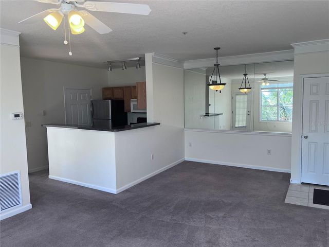 4802 51ST STREET W 221, Bradenton, FL 34210