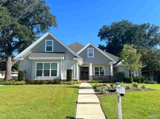 348 Grande Oaks Blvd, Cantonment, FL 32533