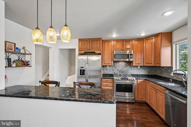 129 VALLEY RUN DR, Cherry Hill, NJ 08002