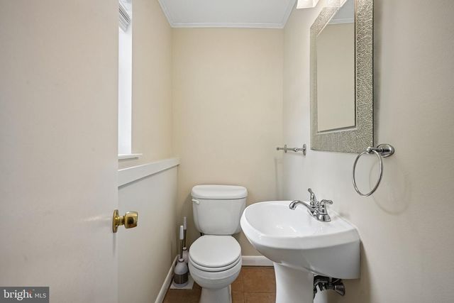 129 VALLEY RUN DR, Cherry Hill, NJ 08002