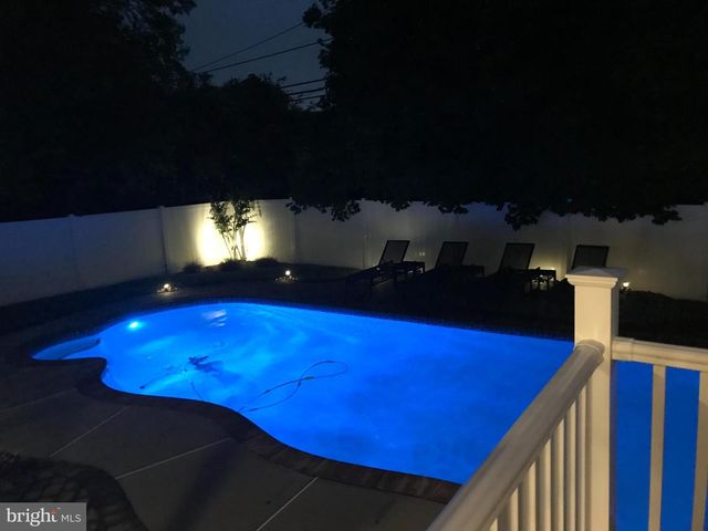 129 VALLEY RUN DR, Cherry Hill, NJ 08002