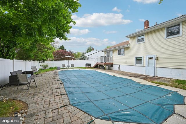 129 VALLEY RUN DR, Cherry Hill, NJ 08002