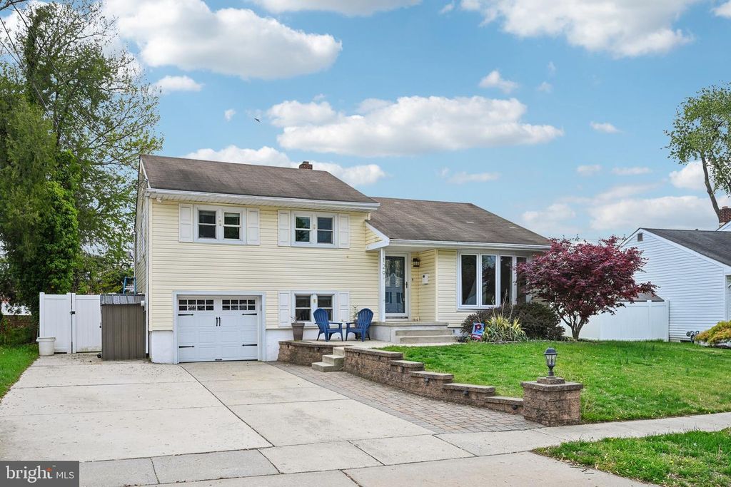 129 VALLEY RUN DR, Cherry Hill, NJ 08002