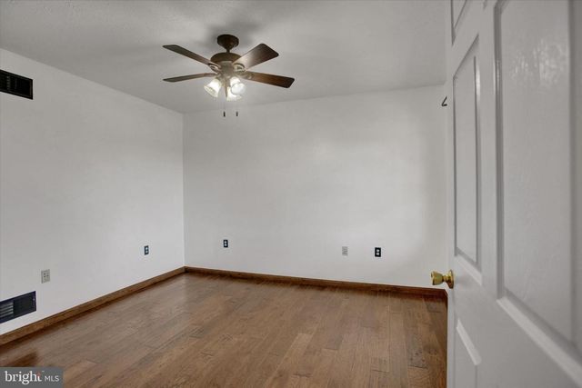 123 ENOLA RD, Newburg, PA 17240