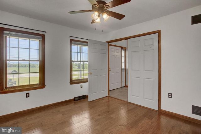 123 ENOLA RD, Newburg, PA 17240