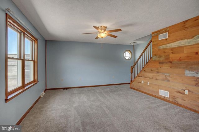 123 ENOLA RD, Newburg, PA 17240