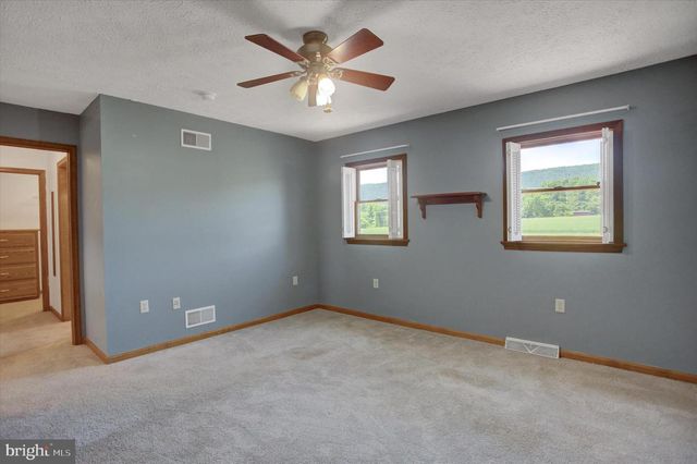 123 ENOLA RD, Newburg, PA 17240