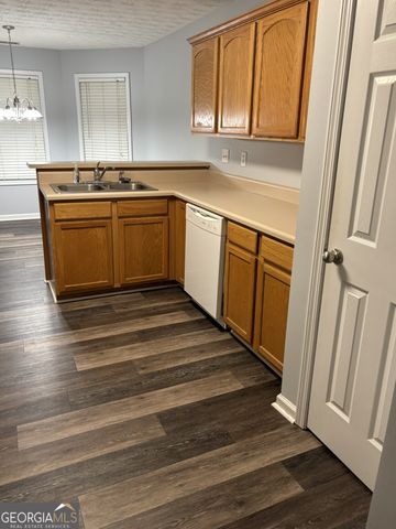 2460 Huntington Drive, Loganville, GA 30052