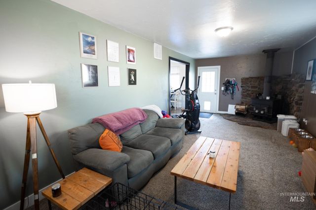 704 Hudson Dr., Nampa, ID 83651