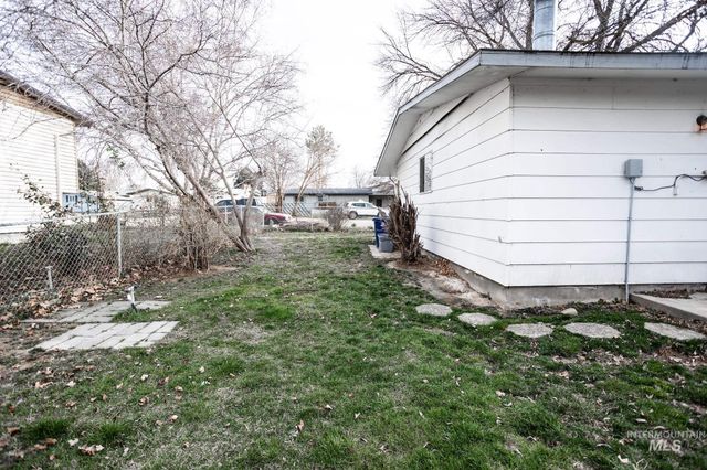 704 Hudson Dr., Nampa, ID 83651