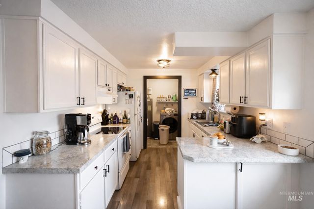 704 Hudson Dr., Nampa, ID 83651