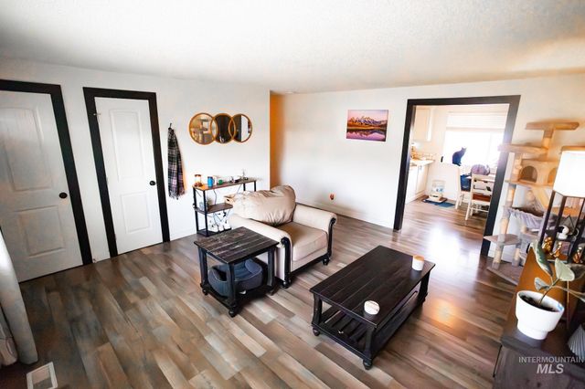 704 Hudson Dr., Nampa, ID 83651