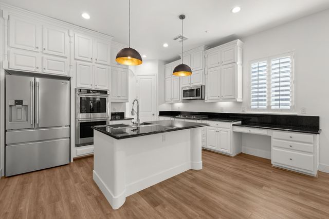 18394 N 92nd Street, Scottsdale, AZ 85255